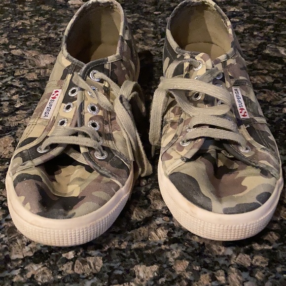 SUPERGA 2950 GREEN CAMO SNEAKERS SIZE 39.5 - Picture 3 of 6